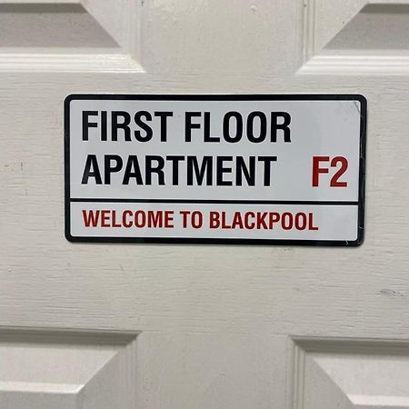 Ali'S Holiday Apartments F2 Blackpool Exteriör bild